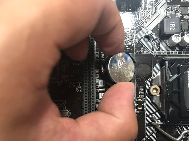 电脑每次开机时间都不对?电脑每次开机都要重新设置时间解决方法