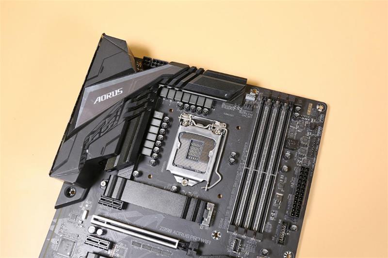 这是一块被低估了的主板！技嘉Z390 AORUS PRO WIFI评测
