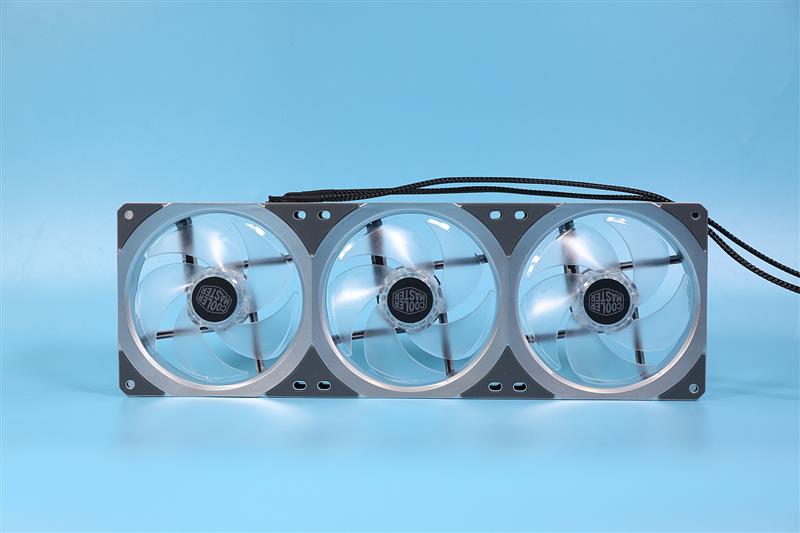 市售最贵一体水冷 ！酷冷至尊P360 ARGB水冷散热器评测：也是颜值最高的