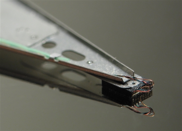 昭和电工搞定新一代HAMR碟片:硬盘容量可达80TB