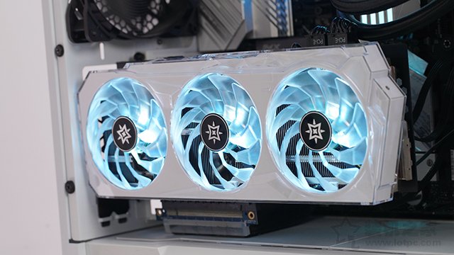 装台白色主题高端主机！11代i7 11900K配RTX3080Ti电脑配置方案