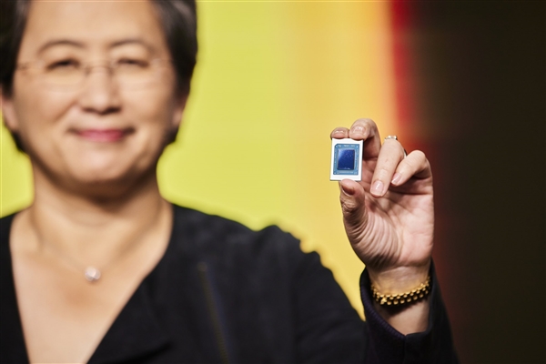 AMD CEO苏姿丰首秀锐龙6000 APU：第一次6nm工艺