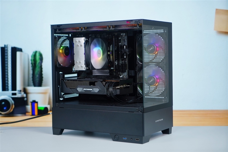 6K价位整机不二之选！AMD锐龙7 8700F评测：游戏、AI全方位战胜i5-14400F