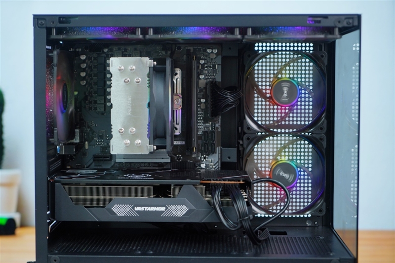 6K价位整机不二之选！AMD锐龙7 8700F评测：游戏、AI全方位战胜i5-14400F
