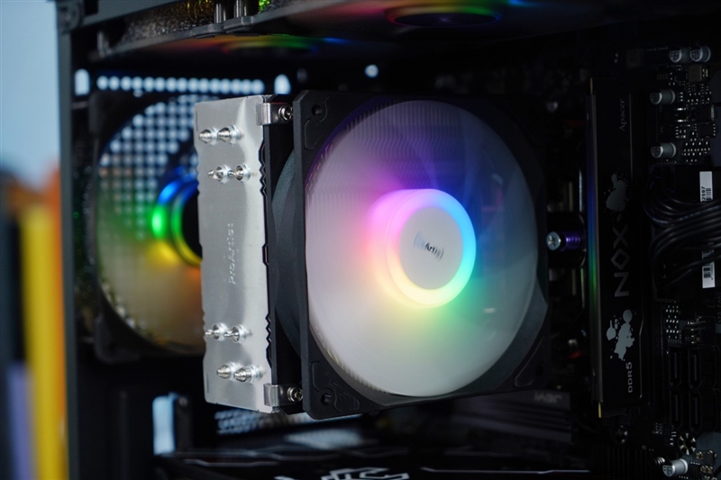 6K价位整机不二之选！AMD锐龙7 8700F评测：游戏、AI全方位战胜i5-14400F