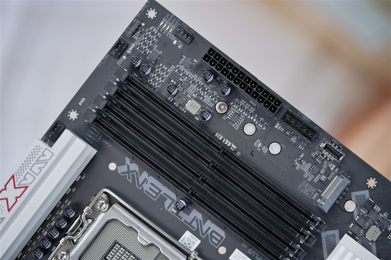 M.2接口最多的千元小板!七彩虹战斧Z890M-PLUS V20评测:性能释放和BIOS已然非常成熟