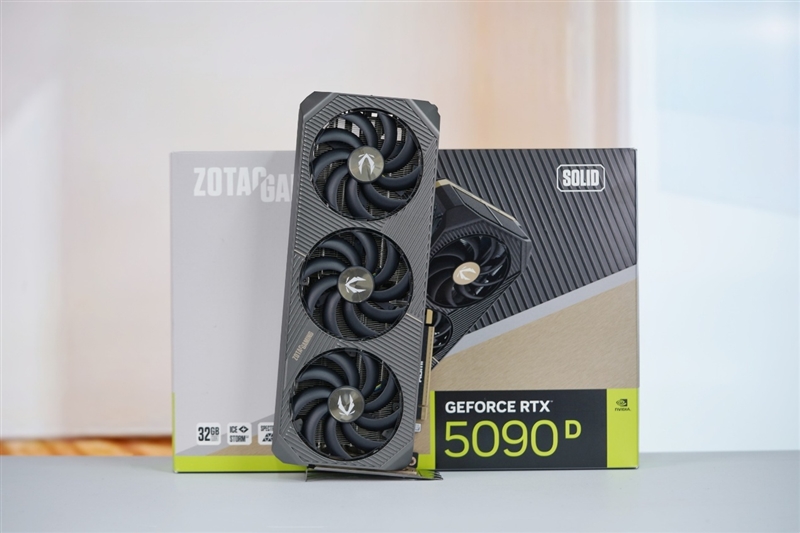 索泰RTX 5090D SOLID OC显卡评测：DLSS 4加持 无敌就是这么寂寞