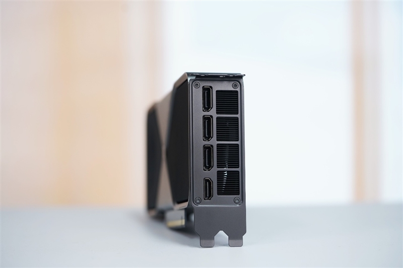 NVIDIA RTX 5070首发评测：DLSS 4提升超4倍！4K游戏不再是高端玩家专属