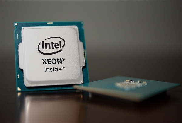 Intel下代至强7首次现身！32核240MB缓存、18A-P工艺跑通