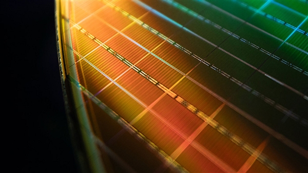历史罕见！内存价格贵回2007年：DDR5每GB卖到90块
