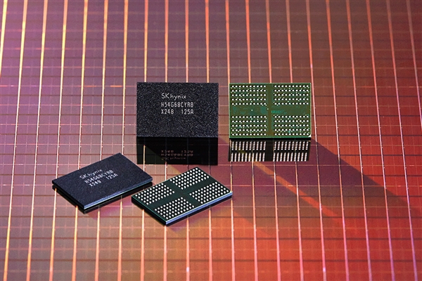DDR5涨价彻底没救了！巨头54.3万亿天价建厂也救不了