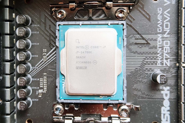 新架构不敌老将!酷睿i7-14700K成英特尔销量支柱:全靠DDR4续命