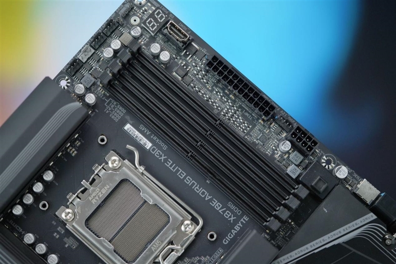 EXPO ULL到底有多强！技嘉X870E AORUS ELITE X3D主板评测：一键提升5%游戏帧率