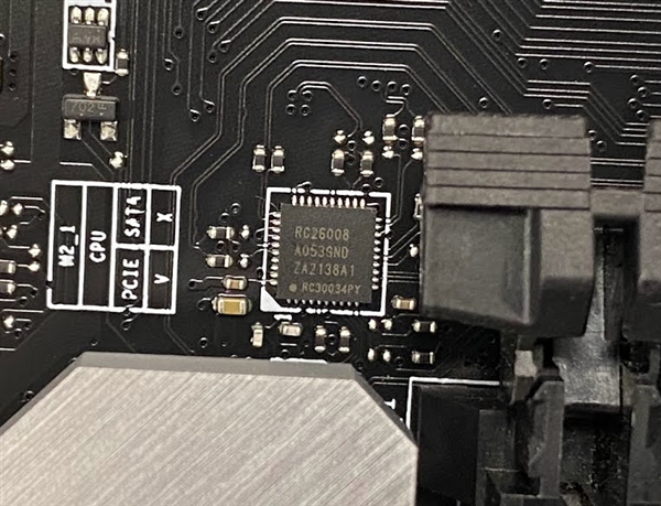 超频、PCIe 5.0！Intel B660千元主板喜获两大神技