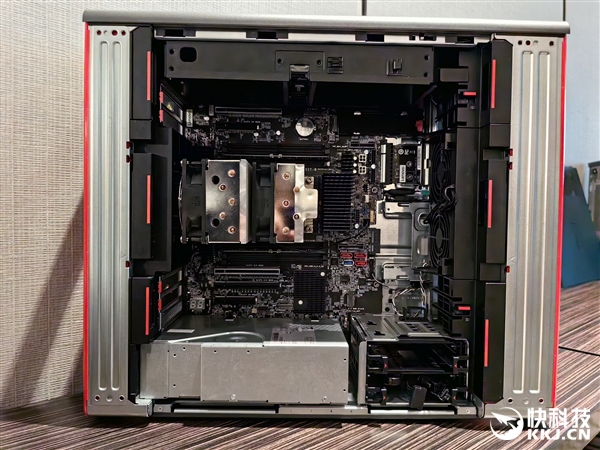 AMD Zen5线程撕裂者9000深入揭秘:领先竞品最多145%!四大金刚护卫