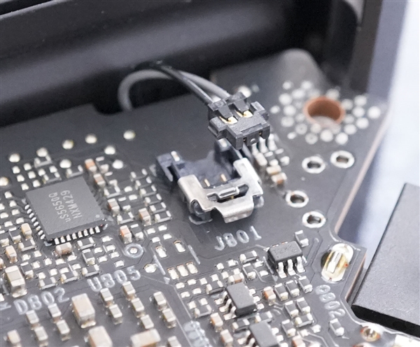 PCIe接口损坏 2万元的RTX 5090原地报废!NVIDIA终于同意换新