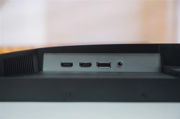 2K/210Hz仅739元!微星MAG 275QF E21显示器图赏