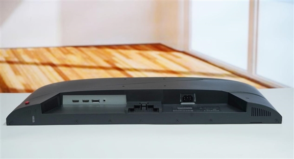 2K/210Hz仅739元!微星MAG 275QF E21显示器图赏