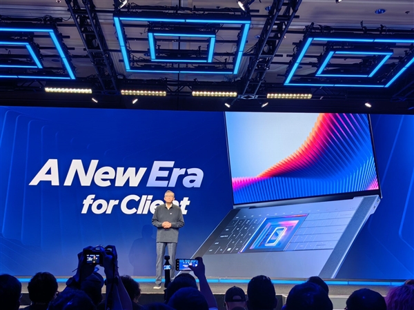 Intel CEO:18A首款产品如期出货、Panther Lake将开启新时代!