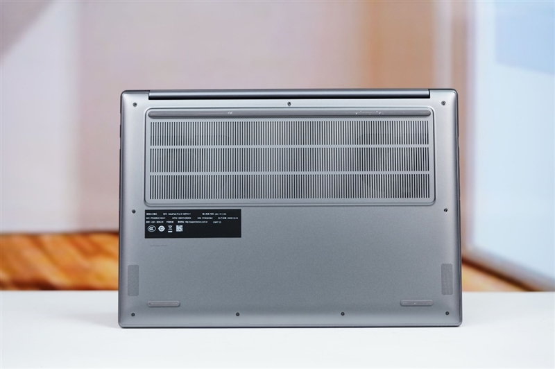 史上最优秀移动处理器！酷睿Ultra X9 388H首发评测：核显强于RTX 3050 续航两倍于锐龙轻薄本