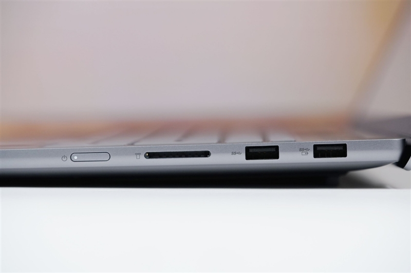 史上最优秀移动处理器！酷睿Ultra X9 388H首发评测：核显强于RTX 3050 续航两倍于锐龙轻薄本