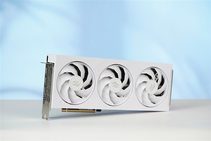 影驰RTX50系列《生化危机9》对比测试：DLSS4提升帧数 路径追踪画质最佳 从主流到高端总有一款适合你